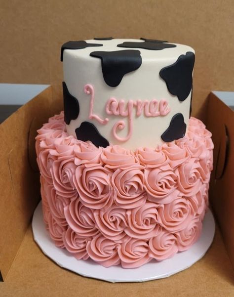 Cow Pink Cake, Pink Cow Print Birthday Cake, Cow Print Cake Ideas, Pink Cow Cake, 4ever Moody, Cow Print Cakes, Cowgirl Birthday Cakes, Baby Shower Sheet Cakes, Half Sheet Cake