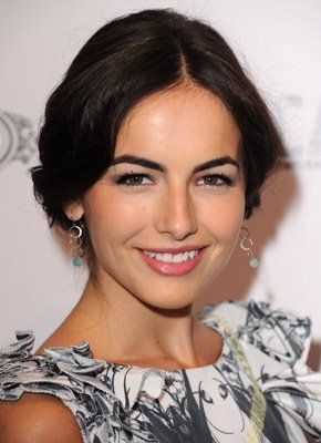 Camilla Belle Celebrities With Hooded Eyes, Wedding Beauty Routine, Camila Belle, Wedding Makeup Tutorial, Camilla Belle, Thick Eyebrows, Makijaż Smokey Eye, Hooded Eyes, Wedding Beauty