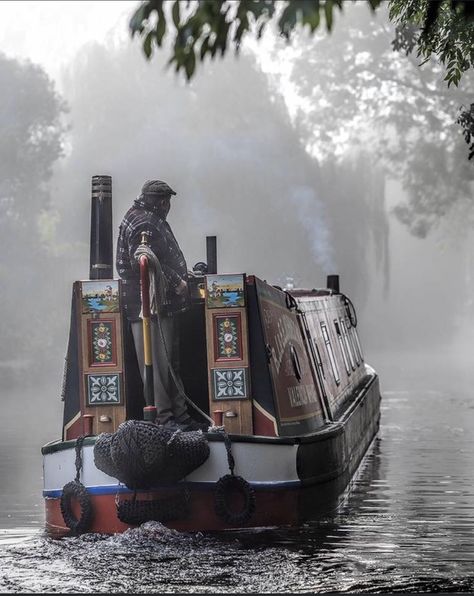 Canal Boats England, Canal Boat Interior, Barge Boat, Boat Interior Design, Boat House Interior, Water House, Canal House, Scenic Road Trip, Boat Interior