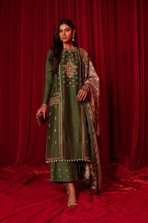 Tissue Suits Design, Silk Kurta Designs, Plain Suits, Meena Bazaar, Suits 2023, Long Suit, Page 404, Pakistani Wedding Outfits, Back To Home