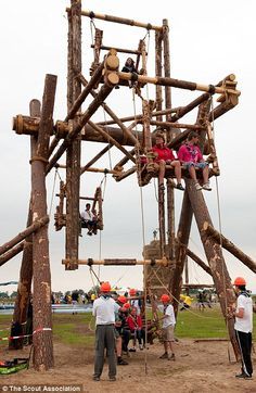 World Scout Jamboree, Tenda Camping, Tying Knots, Scout Activities, Girl Scout Ideas, Scout Camping, Eagle Scout, Parc D'attraction, Boy Scouts Of America