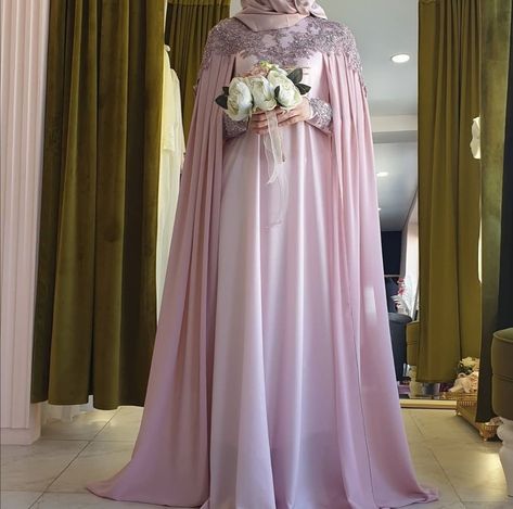 Wedding Abayas, Evening Gown Long Sleeve, Hijab Pink, Modest Bridal Dresses, Islamic Modesty, Pakistani Bridal Hairstyles, Hijab Gown, Dress Muslim Modern, Gown Long Sleeve