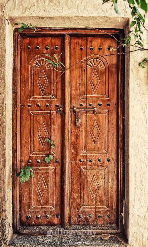 Babylon Iraq, Traditional Front Doors, Traditional Door, Door Window Treatments, Main Entrance Door, Big Doors, Door Design Interior, Carved Doors, Front Door Colors