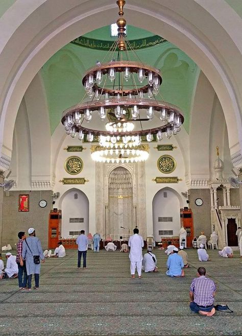 Beautiful view inside Masjid Quba. Masjid Quba, Madina Munawara, Masjid Design, Masjid Al Nabawi, Umrah Travel, Islamic Events, Mosque Design, Islamic History, Football Images