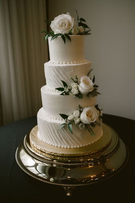 Cake Designs Three Tier, Wedding Cake Ideas 4 Tier, 4 Tier Cake Wedding, 3 Teir Wedding Cake Elegant, Classic 3 Tier Wedding Cake, 3 Tier Wedding Cakes Simple Elegant, 4 Tiered Wedding Cakes, Two Tier Wedding Cake Designs, 3 Teir Wedding Cakes