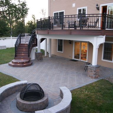 Stairs Outdoor Design, Design Patio Ideas, Patio Under Decks, Stairs Outdoor, Outdoor Deck Decorating, Curved Deck, Living Space Design, Outdoor Living Space Design, Building A Porch