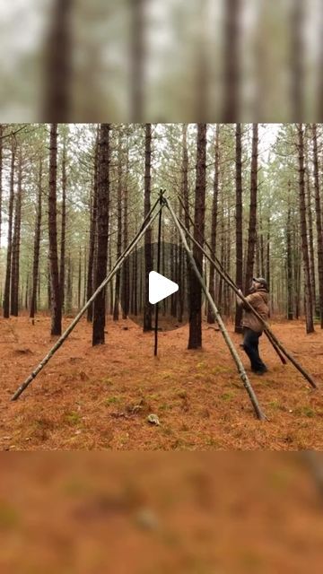 Primitive Shelter Bushcraft, Bushcraft Furniture, Tee Pee, Forest Shelter, Bush Craft, Bushcraft Shelter Long Term, Lean To Shelter, Tarp Shelters, Shtf Survival