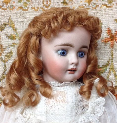 DSB Doll Wig.  Exposed weft, with curled bands and soft curls. Doll Curls, Victorian Girl Hairstyles, 1800s Curls, Victorian Rag Curls, Porcelain Doll Hair, Antique Doll Makeup, Red Curly Hair Blythe Doll, Canadian Girls, Antique Porcelain Dolls