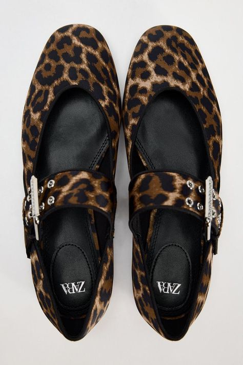 ANIMAL PRINT BALLET FLATS - Leopard | ZARA United States Flat Shoes Outfit, Blazers Shoes, Animal Print Fabric, Leopard Flats, Leopard Shoes, Women's Spurs, Shoe Closet, Boots And Sneakers, Print Fabric