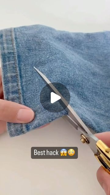 Tauba Tauba, Casting Off Knitting, Hemming Jeans, Sewing Hems, Indoor Crafts, Denim Repair, Diy Clothes Hacks, Mending Clothes, Sewing Jeans