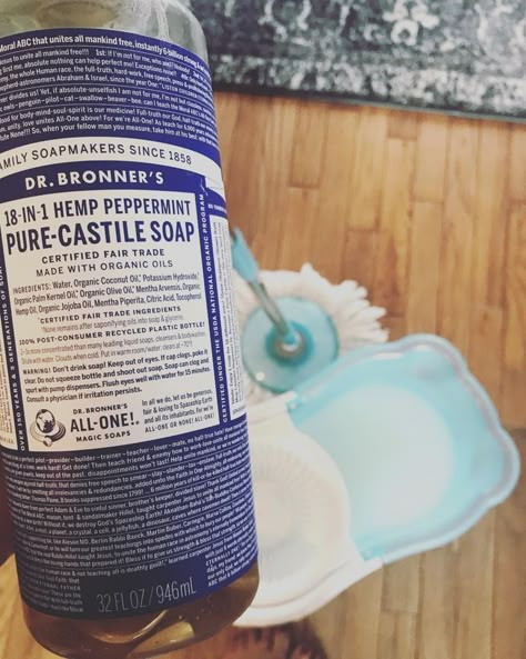 Mopping with Dr. Bronner's Soap: ½ c. of soap in 3 gallons of hot water! Cleaning Tips For Home, Castle Soap, Castile Soap Uses, Castille Soap, Dr Bronners, Pure Castile Soap, Peppermint Soap, Soap Ideas, Deep Cleaning Tips