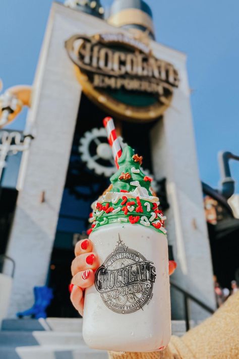 ‘Tis the season for cranberry fruited ale, toasted marshmallow dome cakes, and more festive treats inspired by the hap-happiest time of the year. Skip the fruitcake and celebrate the 12 days of Christmas with these 12 mouthwatering morsels, available exclusively in Orlando during the holiday season. IG: faithtrustpixiedust93 Christmas Universal Shirts, Universal Studios Christmas Surprise, Universal Studios Christmas Shirts, Orlando At Christmas, Universal Studios Christmas, Christmas At Universal Studios Orlando, Universal Christmas, Seaworld Christmas Orlando, Orlando Christmas