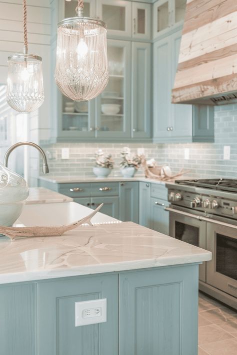 light blue beach kitchen Beachy Kitchens, Coastal Kitchen Ideas, Light Blue Kitchens, Small Beach Houses, Coastal Kitchen Design, Cabinets Makeover, Beach Kitchen, Vacation Villa, Beach House Interior Design