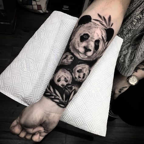 Panda Family Tattoo, Cute Tattoos Quotes, Chest Tattoo Girl, Forest Concept, Panda Bear Tattoos, Tattoo House, Cute Tattoos With Meaning, Cute Henna Tattoos, Cute Matching Tattoos