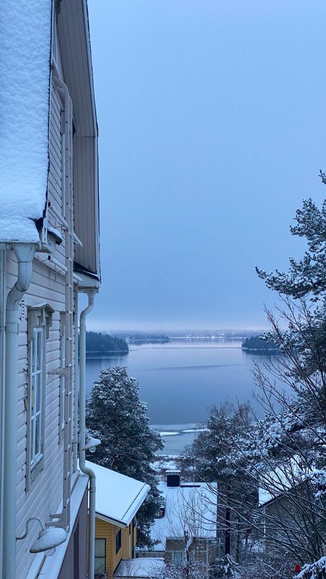 Winter morning, winter lake, winter lake view, blue moment, blue hour, finland, tampere, tammerfors, pispala, cafe pispala, land of a thousand lakes, calm water, beautiful view, morning bliss, still morning, slow living, calm view Helsinki Finland Winter, Helsinki Finland Aesthetic, Winter Blue Aesthetic, Blue Christmas Aesthetic, Finland Tampere, Winter Rest, Finland Winter, Cold Winter Morning, Morning Winter