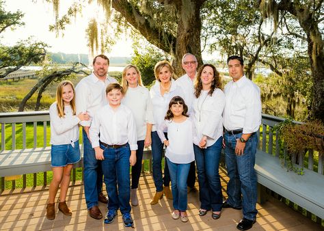 Denim Photoshoot Family, Large Family Photography, Family Portrait Outfits, Extended Family Photos, Family Portrait Photography, Extended Family, Large Family, Photoshoot Outfits, Family Kids