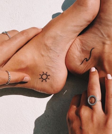 Beachy Tattoos, Small Foot Tattoos, Sunshine Tattoo, Unique Small Tattoo, Foot Tattoos For Women, Small Girl Tattoos, Inspiration Tattoos, Beach Tattoo, Sun Tattoos