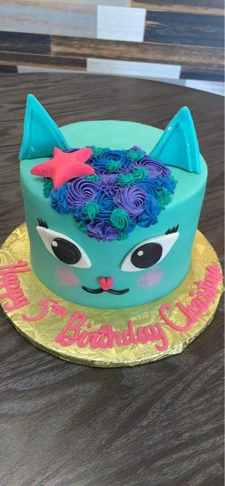 Gabby And The Dollhouse Cake, Gabbycat Birthday Ideas, Mercat Party Ideas, Gaby’s Dollhouse Birthday Cake, Cakey Gabby Cats Cake, Gabby Doll House Cake Ideas, Mercat Birthday Party Ideas, Mercat Cake Ideas, Gabbycat Birthday Cake