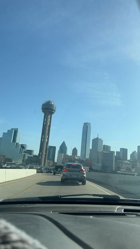 #aesthetic #texas #dallas #city #sky #skyline #skyscraper #traffic #cars #downtown #lifestyle #life #luxury #motivation Dallas Texas Aesthetic, Downtown Lifestyle, Downtown Dallas Texas, Luxury Motivation, Dallas City, Dallas Skyline, Texas Dallas, City Sky, Downtown Dallas