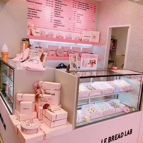 Cake Shop Interior, Cake Shop Design, Bakery Shop Interior, Bakery Shop Design, Cute Bakery, Pink Cafe, Bakery Interior, Bakery Design Interior, Bakery Decor