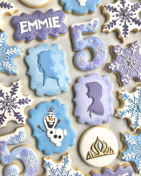 Frozen Cookies Disney, Olaf Cookies, Frozen 3rd Birthday, Cookies Best, Frozen Crafts, Frozen Decorations, Princess Cookies, Frozen Birthday Theme, Disney Cookies