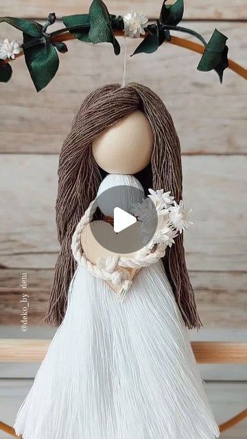 . . Macramé art . . on Instagram: "🌸 New..New..New 🌸  ♡ I feel spring all around these days 🌱 it inspired me to create something fresh and new. Here is the first one of my creations. I hope you will like this lovely macrame doll.  ♡ It's available 💌  #macramedecor #spring #fresh #new #reelsinstagram #dollmaker #macramedoll #creative #craftmom #roominspiration #kidsroomdecor #giftideas #birthdaygirl #geschenkideen #makrameedeko #wienhandmade #handmadegifts #handgemachtmitliebe #geburtsgeschenk" Macrame Angel Ornament Tutorial, Macrame Dolls Tutorials, Macrame Dolls How To Make, Angel Ornaments Diy, Macrame Dolls, Macrame Doll, Diy Angels, Ornament Tutorial, Macrame Patterns Tutorials