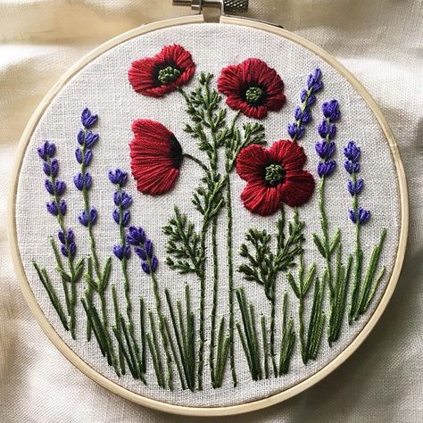 Sulaman Pita, Silk Ribbon Embroidery Patterns, Crewel Embroidery Kits, Pola Sulam, Hand Embroidery Flowers, Embroidery Flowers Pattern, Red And Purple, Creative Embroidery, 자수 디자인