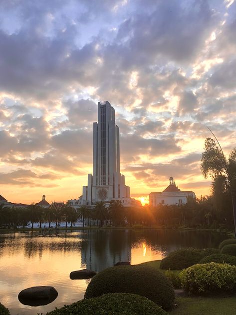 Assumption University Thailand, Assumption University, Tall Buildings, Dream Vision Board, Graduation Photos, New York Skyline, Vision Board, Thailand, University