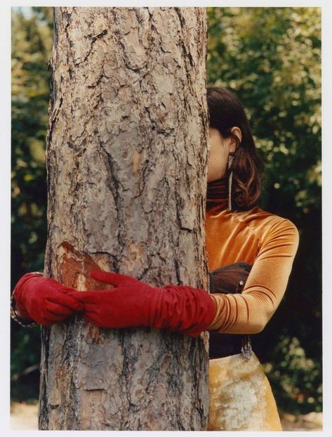 Nature Editorial, 2018 Makeup, Forest Fashion, Indie Magazine, Backyard Adventure, Sam Wilson, Nature Photoshoot, Outdoor Shoot, Grey Gardens