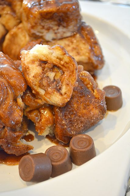 Rolo Monkey Bread – I am a Honey Bee