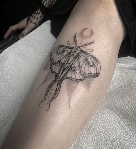 Moth Shin Tattoo, Lunar Moth Forearm Tattoo, Lunar Moth Chest Tattoo, Lunar Moths Tattoos, Luna Moth Tattoo Color, Lunar Butterfly Tattoo, Mythical Tattoos, Gothic Luna Moth Tattoo, Lunar Moth Tattoo