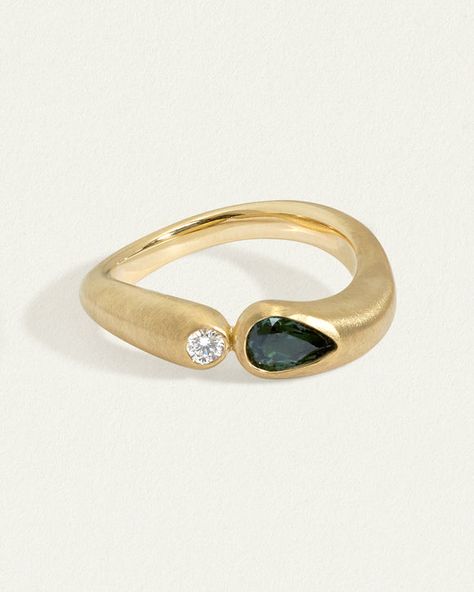 Kindred Ring, Flush Ring, Gemstone Rings Unique, Vintage Gold Engagement Rings, Contemporary Engagement Rings, Blue Green Sapphires, Teal Sapphire, Handmade Engagement Rings, Ring Inspo