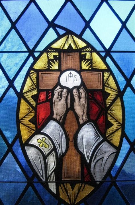 Catholic Church Stained Glass, Stained Glass Windows Church, Holy Eucharist, Cool Illusions, Stained Glass Church, Church Windows, Catholic Priest, Christian Symbols, Eucharist