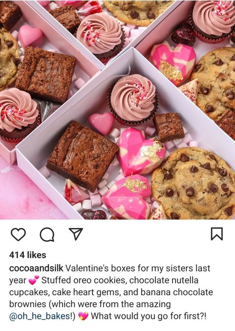 Valentines Pastry Box Ideas, Box San Valentin, Vday Dessert, Bake Sale Treats, Dessert Cups Recipes, Valentines Baking, Cake In A Jar, Dessert Gifts, Valentine Desserts