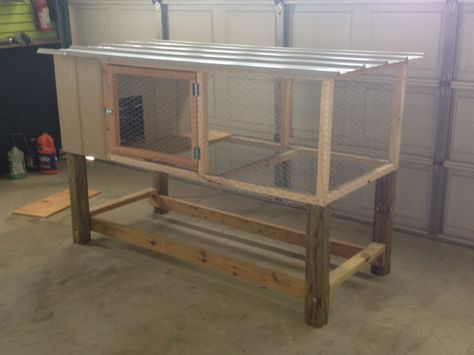 Diy Rabbit Hutch Outdoor, Rabbit Hutch Outdoor, Rabbit Cages Outdoor, Rabbit Hutch Plans, Diy Rabbit Cage, Diy Rabbit Hutch, Quail Coop, Chicken Brooder, Outdoor Rabbit Hutch