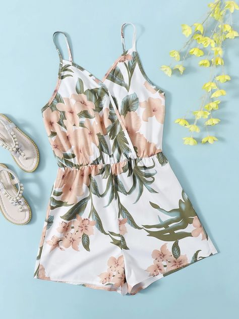 SHEIN Teen Girls Floral Print Cami Romper | SHEIN Outer Banks Outfits, Cami Romper, Resort Outfit, Floral Cami, Korean Fashion Dress, Fabric Floral, Cute Summer Outfits, Fashion Sale