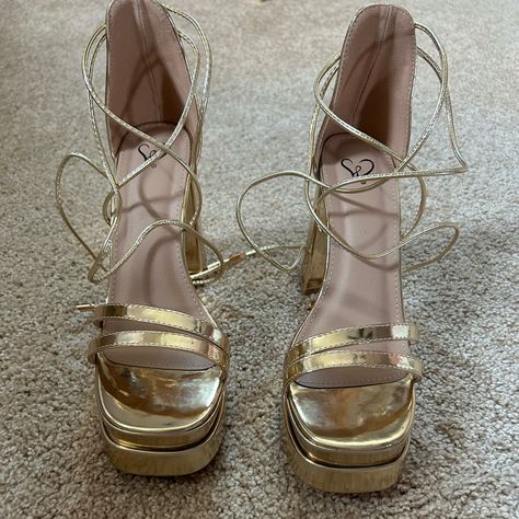 Gold Lace Up Platform Windsor Heels Size 7 Never Worn Before!!!! In Perfect Condition Homecoming Dress Gold, Prom Gold Heels, Prom Shoes Gold, Gold Heels For Dance, Gold Prom Heels, Gold Heels Aesthetic, Gold Platform Heels For Prom, Gold Synthetic Heels, Gold Lace-up Heels For Evening