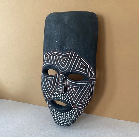 Clay Mask Ceramics, Modern African Mask Art, Wooden Face Mask Art, Clay African Masks, African Tribe Mask, Air Clay, African Mask, African Masks, Red Clay