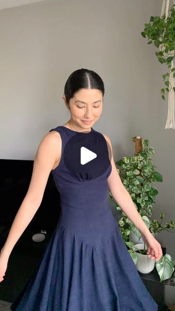 Liliya on Instagram: "Surprise! I had the pleasure of pattern testing for @thrillsandstitches newly launched pattern - the Olympia dress! 🎉 

I’m not going to lie, it was hard to let go of my love for high waisted dresses when making this one but the moment I put it on, I was changed. The drop waist and boatneck neckline look so elegant, I just want to twirl around 😭 This one is definitely coming on vacation with me! What about you, will you be embracing the drop waist this year? If you are, definitely show this pattern some love because it’s so well developed and easy to follow with Elisa’s YouTube tutorials! 

Pattern: Olympia Dress from @thrillsandstitches 
Fabric: Viscose Linen Noil from @rickracktextiles 

#memademay #sewistsofinstagram #rickrackmakes #sewingpattern #diy" Diy Drop Waist Dress, Drop Waist Dress Pattern, High Waist Dress, Youtube Tutorials, Drop Waist, Boat Neck, Olympia, Sewing Patterns, High Waisted