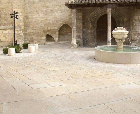 Limestone Driveway, Driveway Apron, Limestone Pavers, Stone Driveway, Paver Stones, Landscape Stone, Building Stone, Stone Interior, Paver Driveway