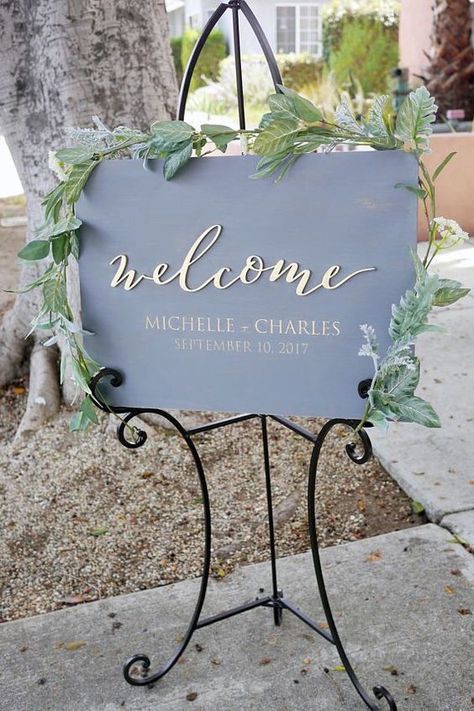 Green Fall Weddings, Wedding Color Combinations, Wedding Welcome Board, Sage Green Bridesmaid Dress, Winter Wedding Colors, Wood Wedding Signs, Blue Themed Wedding, Sage Green Wedding, Dusty Blue Weddings