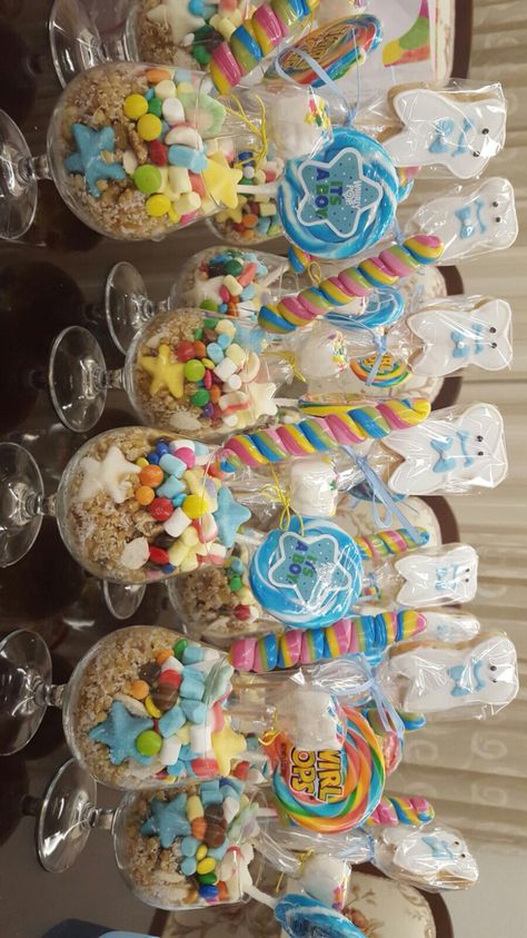 Diş partisi My First Tooth Party Decor, Snayniyeh Ideas First Tooth, First Tooth Decoration, First Tooth Party Decoration, Tooth Party Ideas, Baby Birthday Balloon, First Tooth Party, Flower Cookies Bouquet, Balloon Baby Shower Centerpieces