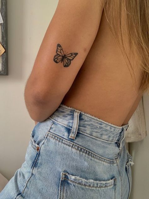 Butterfly Tattoos On Arm, Unique Butterfly Tattoos, Tato Minimal, Unique Small Tattoo, Butterfly Tattoos For Women, Writing Tattoos, Petite Tattoos, Small Hand Tattoos, Cute Tattoos For Women