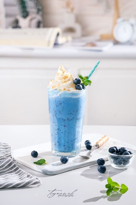 Beverages photography, cold drink, milkshake Milkshake Photography, Drink Milkshake, Smoothie Photography, Beverages Photography, Blueberry Milkshake, Juice Menu, Coffee And Dessert, Blue Cafe, Food Photography Tutorial