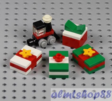 LEGO - 5 pcs XMas Presents & Train Lot - Santa Stockings Christmas Holiday | eBay Lego Christmas Gifts, Lego Presents, Dit Christmas, Lego Christmas Ornaments, Lego Christmas Village, Lego Basic, Lego Play, Lego Christmas Tree, Easy Lego Creations