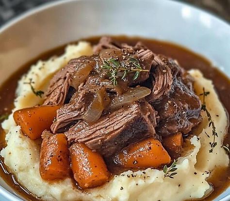 Taste Texas Tradition: Hearty Pot Roast Over Creamy Mashed Potatoes! - NewsBreak Pot Roast Over Mashed Potatoes, Roast Beef And Mashed Potatoes, Pizza Grilled Cheese Recipes, Pink Lemonade Recipes, Best Beef Jerky, London Broil Recipes, Classic Pot Roast, Homemade Sour Cream, Beef Ribs Recipe