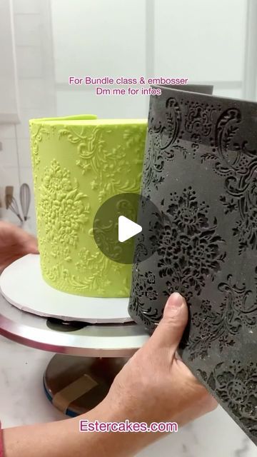 Elegant Buttercream Cake, Fondant Wrap Cake Design, Cake Stencils Buttercream, Buttercream Lace Cake, Cornelli Lace Cake Design, Stencil Cake Design Buttercream, Cupcakes Icing, Edible Lace Cake Design, Decorating Hacks