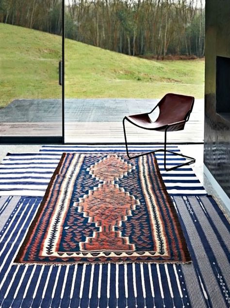 Perpendicular striped rugs Layered Rugs, Deco Boheme, World Of Interiors, Striped Rug, A Chair, Beautiful Space, Beautiful Interiors, House Inspiration, Home Decor Inspiration