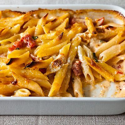 Al Forno's Penne with Tomato, Cream, and Five Cheeses Haitian Macaroni, Winter Pasta, Haitian Recipes, Haitian Food, Haitian Food Recipes, Baked Macaroni, Macaroni Cheese, Pasta Pasta, Pasta Bake