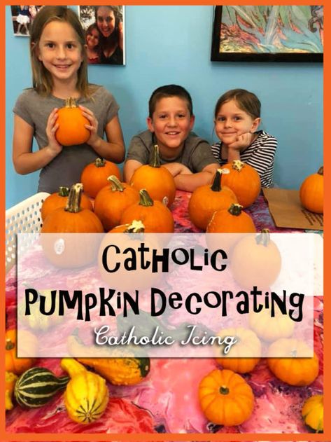 Looking for Catholic pumpkin carving ideas? Check out this Saint-O-Lantern idea! #catholicicing #allsaintsday #catholickids Catholic Pumpkin Carving Ideas, Religious Pumpkin Decorating Ideas, Catholic Halloween Crafts, Catholic Pumpkin Carving, Catholic Halloween Activities, Religious Halloween Ideas, Fall Art Crafts, Crafts Halloween Kids, Catholic Crafts For Kids